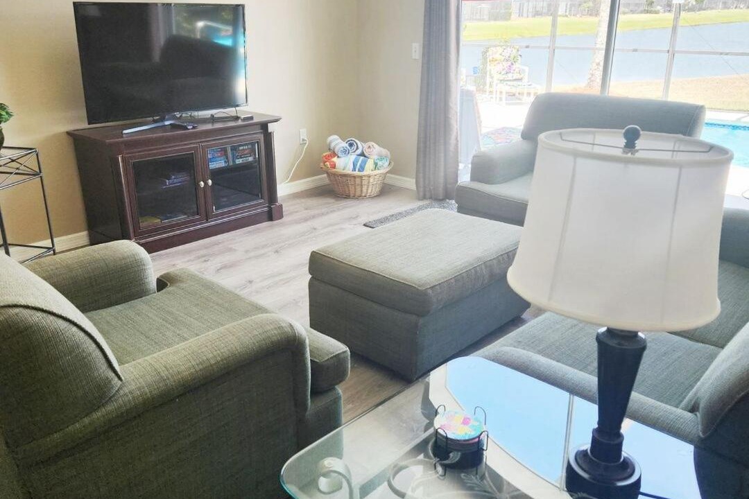 Photo of Livingroom in Lake Berkley