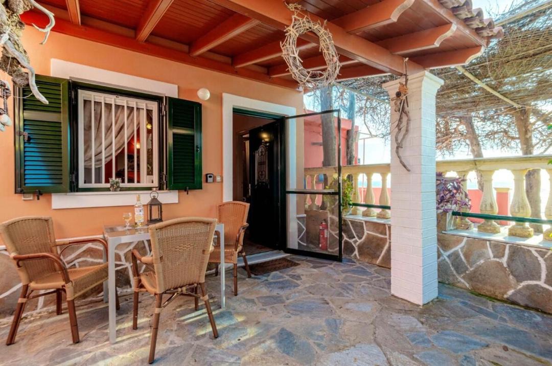 Photo of Patio Balcony in Skala
