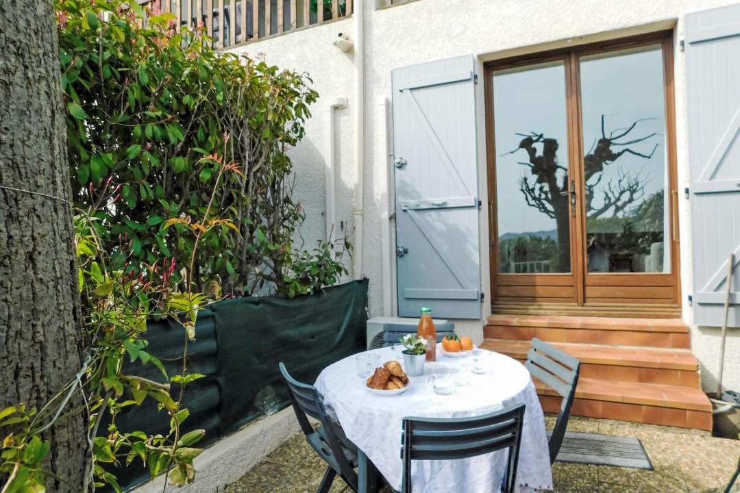 Photo of Patio Balcony in Six-Fours-les-Plages