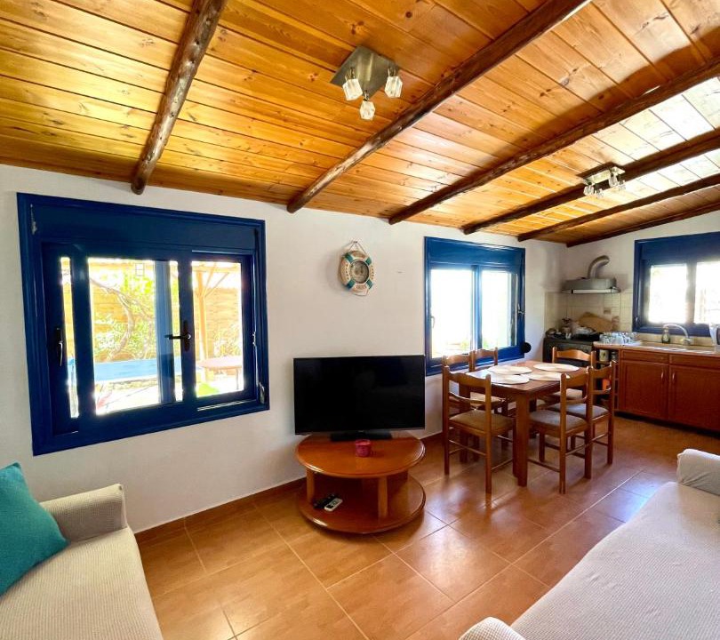 Photo of Livingroom in Arcoudi
