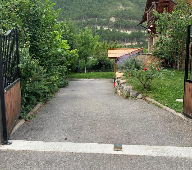 Photo of Others in La Roche-de-Rame