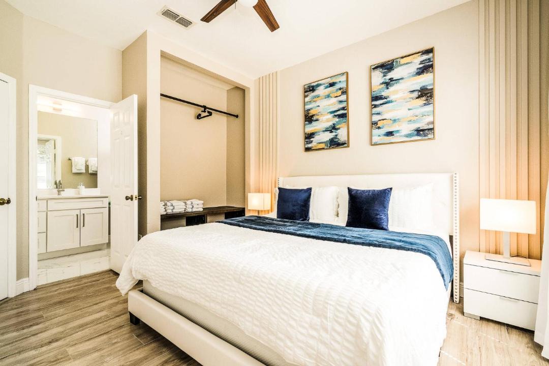 Photo of Bedroom in Windsor Hills
