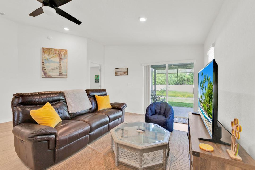 Photo of Livingroom in Auburndale