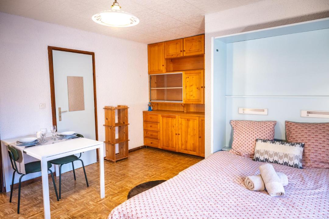 Photo of Bedroom in Thones