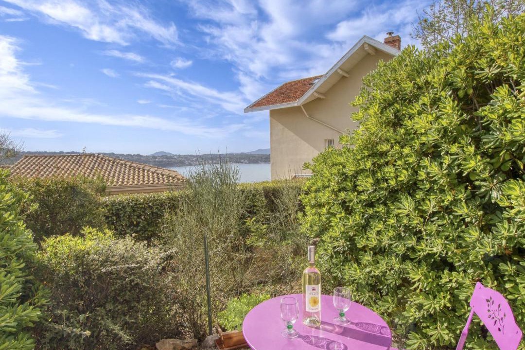 Photo of Others in Bandol