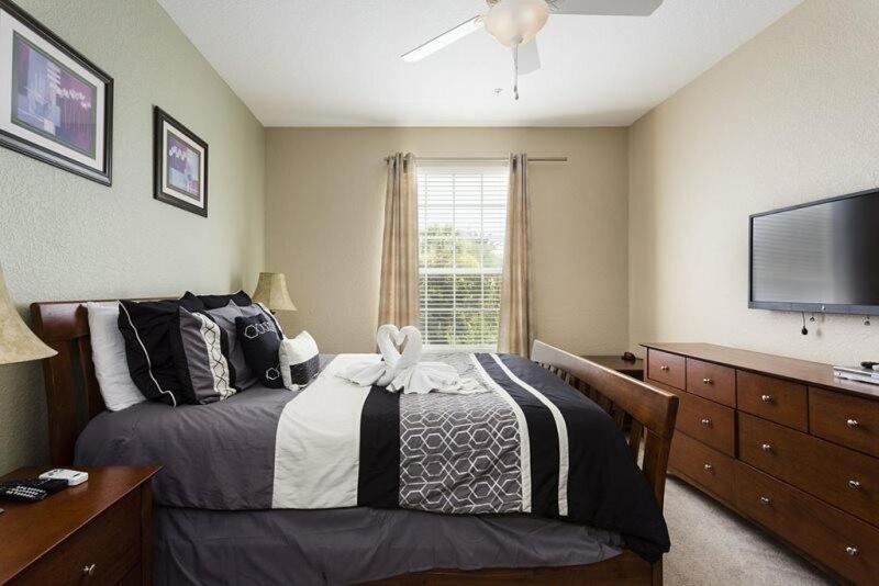 Photo of Bedroom in Windsor Hills