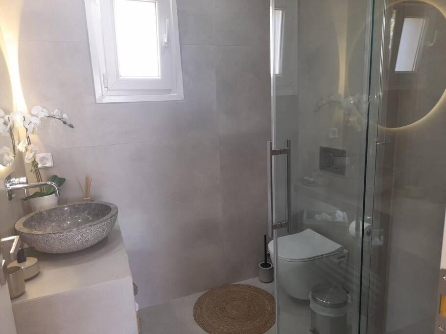 Photo of Bathroom in Drios
