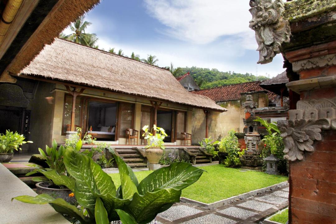 Photo of Buildings in Manggis