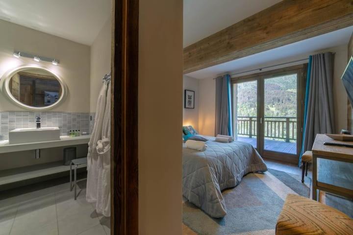 Photo of Bedroom in Meribel