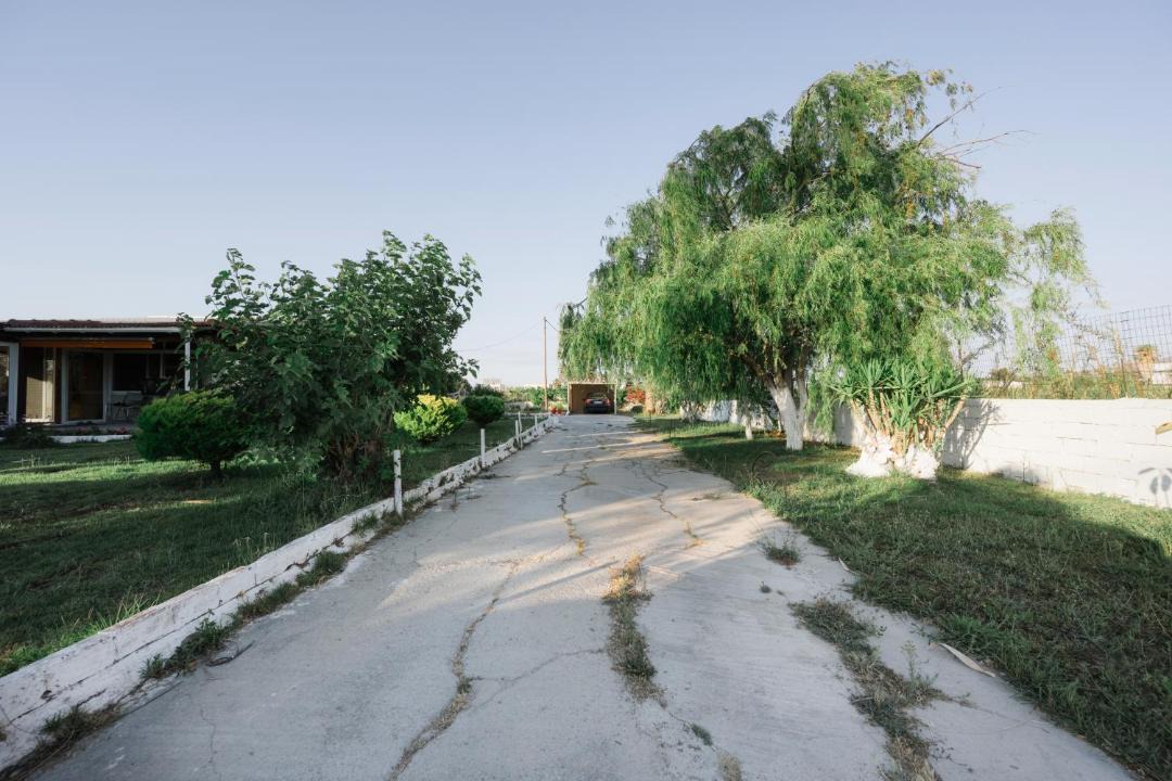 Photo of Buildings in Tingaki