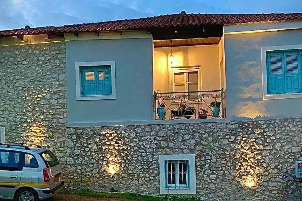 Photo of Buildings in Amfilochia