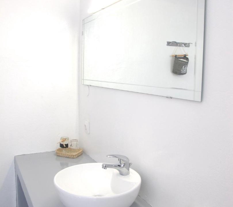 Photo of Bathroom in Parikia
