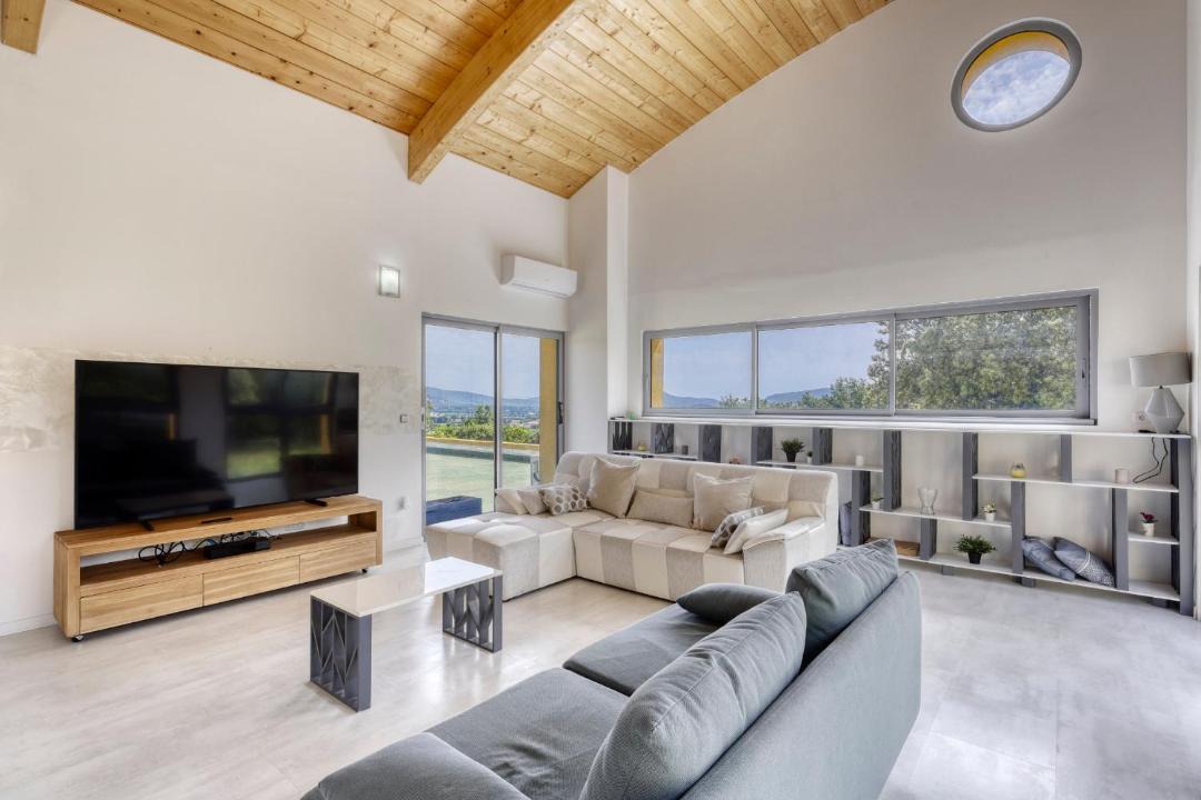 Photo of Livingroom in Neoules