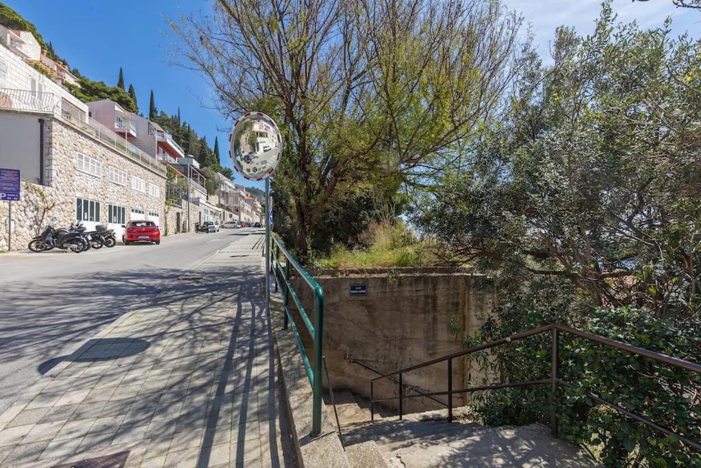 Photo of Others in Ploce