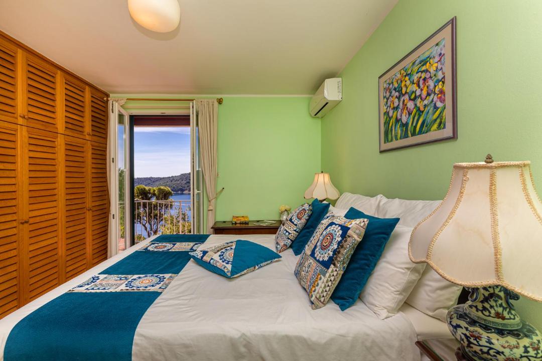 Photo of Bedroom in Ploce