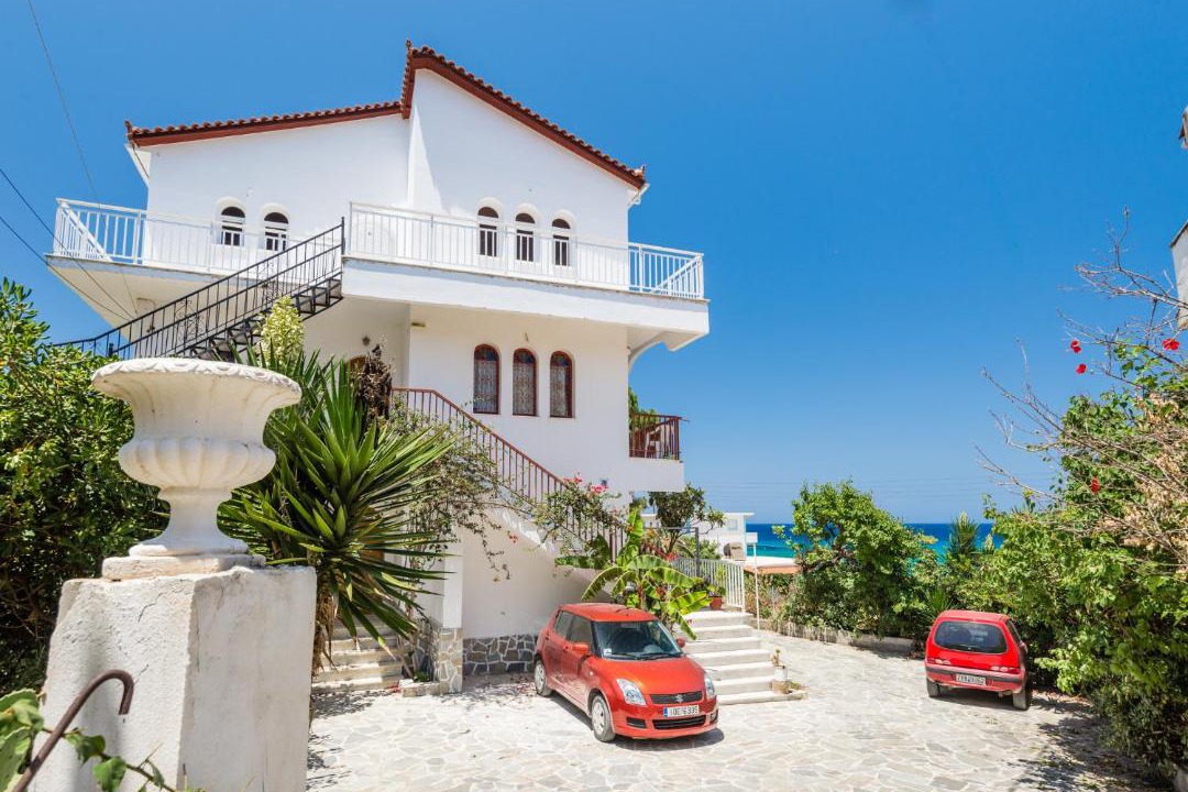 Photo of Others in Alikanas