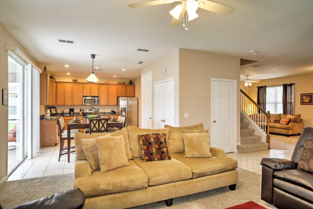Photo of Livingroom in Trafalgar Village