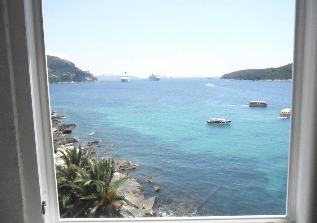 Photo of Others in Ploce