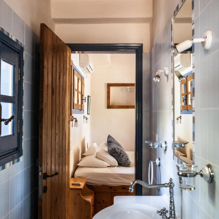 Photo of Bathroom in Votsi