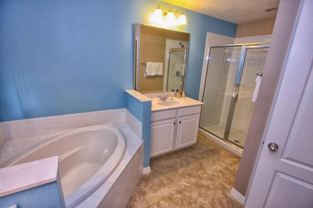Photo of Bathroom in Trafalgar Village