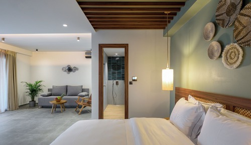 Junior Suite with Pool View