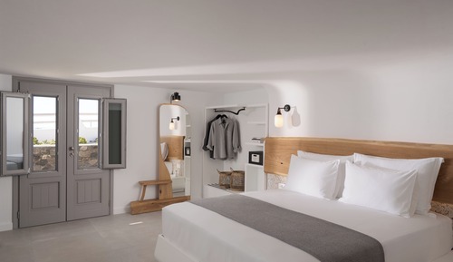 Junior Suite with Outdoor Jetted Tub