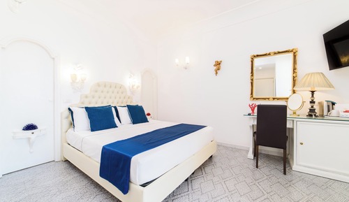 Deluxe Room, Terrace, Sea View