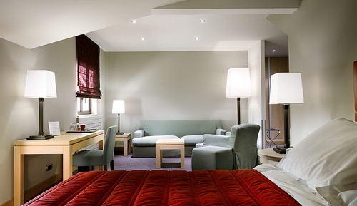 Suite, Jetted Tub