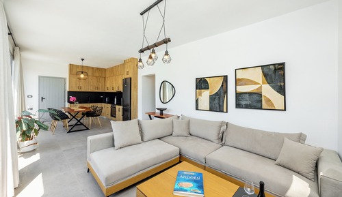 Two Bedroom Apartment with Private Pool