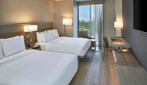 Room, 2 Queen Beds, City View