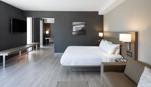 Room, 1 King Bed with Sofa bed, Corner (View)