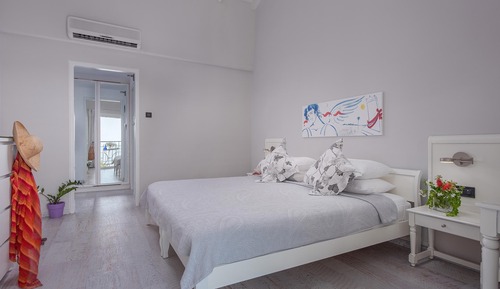 Twin or Double Room Side Sea View