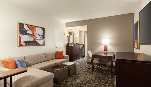 Suite, 1 King Bed with Sofa bed, Non Smoking