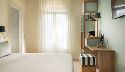 Classic Double or Twin Room