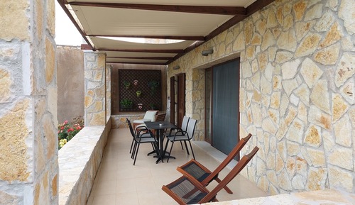 Deluxe Two-Bedroom Apartment