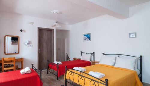 Room (for 6)
