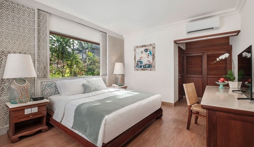 Connecting Mandira Cottage