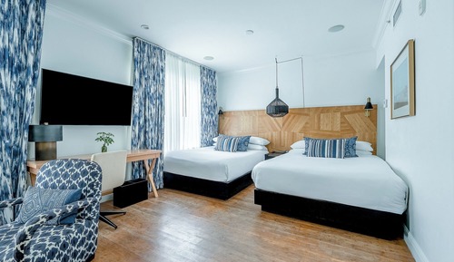 Junior Suite, 2 Queen Beds