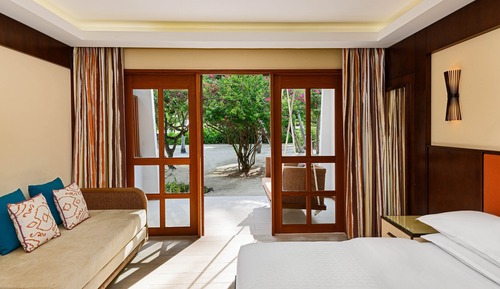 Cottage, 1 King Bed, Beach View