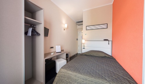 Double Room (Small with French bed & Internal view)