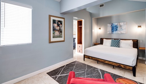 Premium Suite (Self Check-in with Virtual Front Desk)