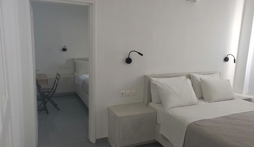 Standard Room, 2 Bedrooms (Caldera View)