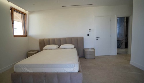 Signature Condo, 2 Bedrooms, Kitchen, Mountain View