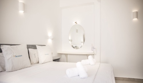 Superior Room (with Communal Balcony)