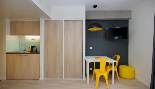 Studio Apartment - Sleeps 2