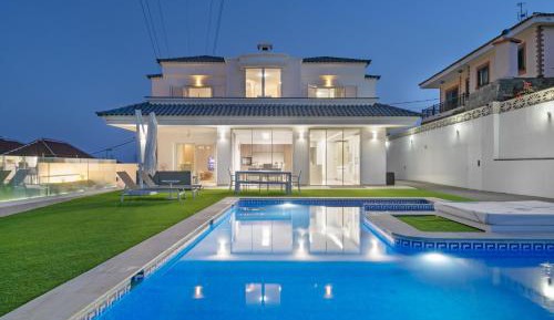 Villa with Sea View
