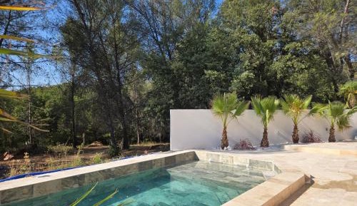 Villa with Garden View