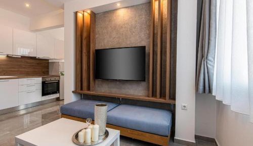One-Bedroom Deluxe Apartment