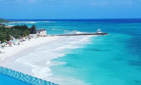 Villa - Beach Front