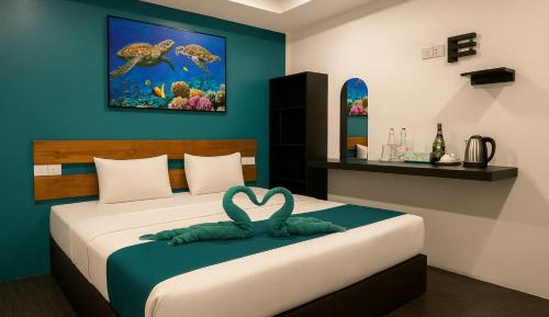 Deluxe Double or Twin Room
